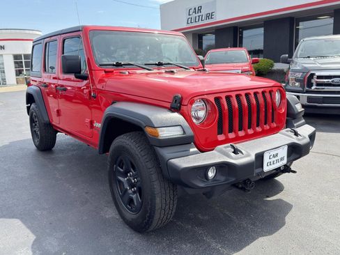 Used 2018 Jeep Wrangler Unlimited Sport image 4