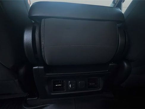 Used 2021 Chevrolet Silverado 2500 LT w/ Convenience Package image 39