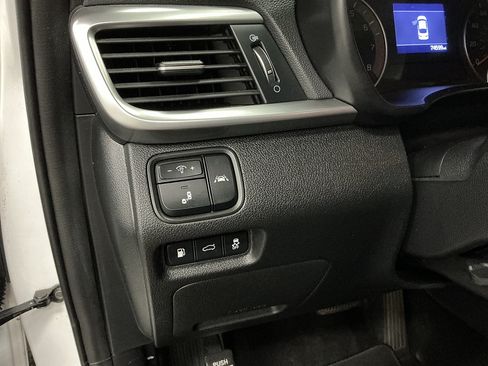 Used 2019 Kia Optima LX w/ LX 17" Wheel Package FWD image 11