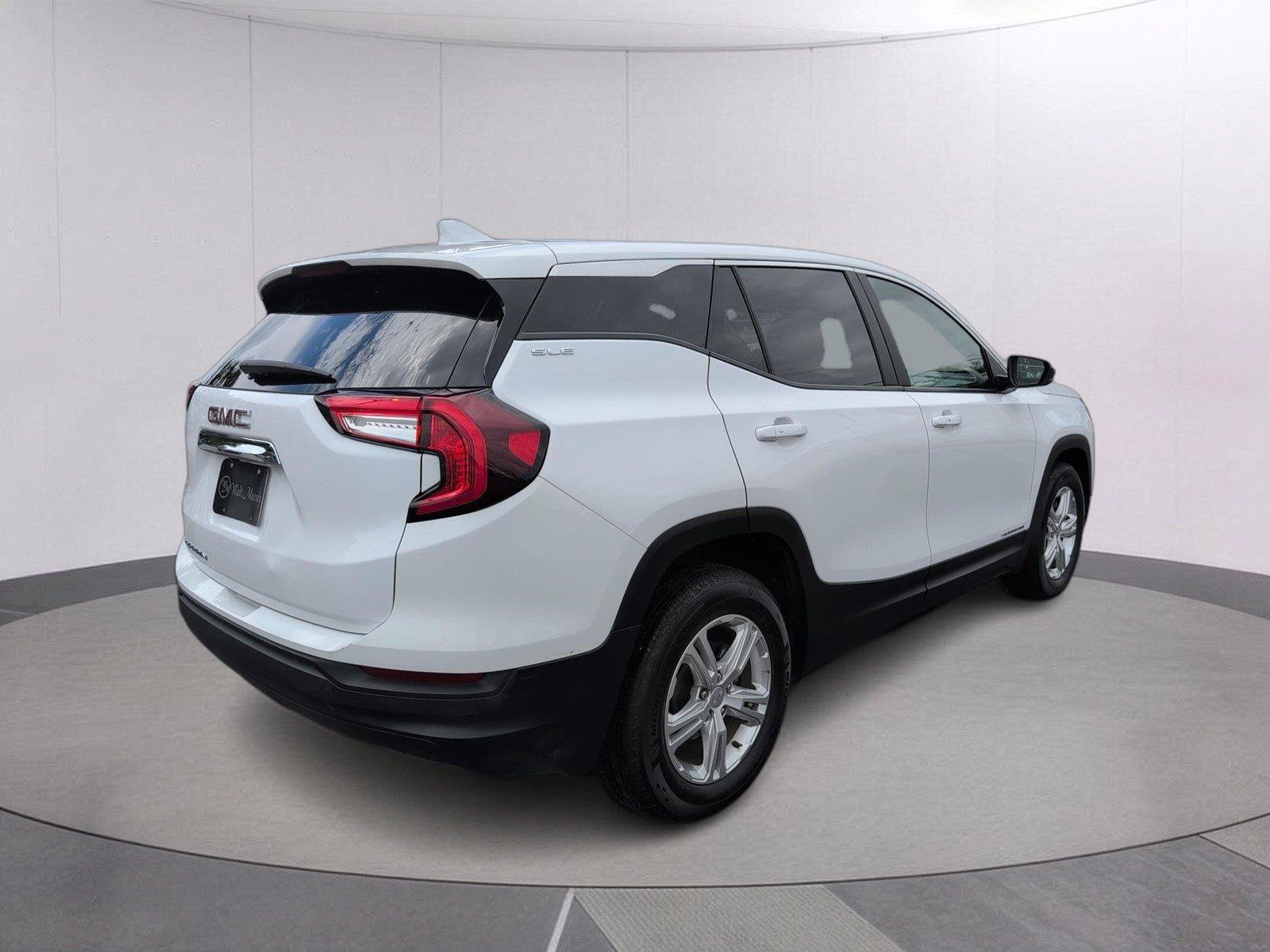 Certified 2024 GMC Terrain SLE FWD image 7