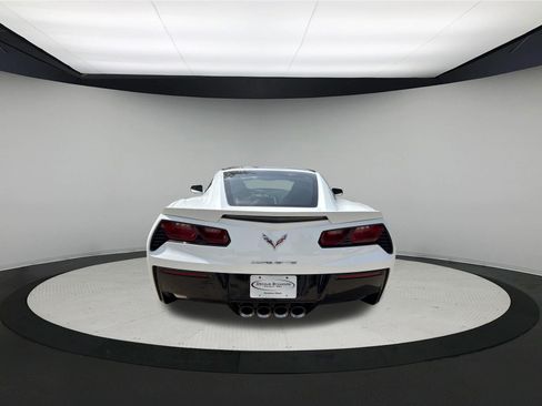 Used 2019 Chevrolet Corvette Stingray Coupe RWD image 4