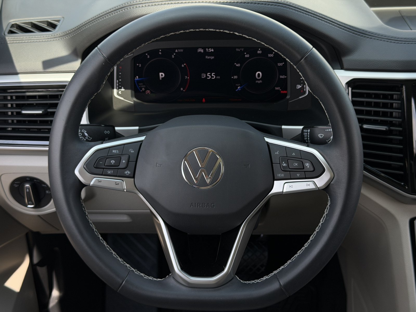 Used 2023 Volkswagen Atlas SE w/ Panoramic Sunroof Package FWD image 14