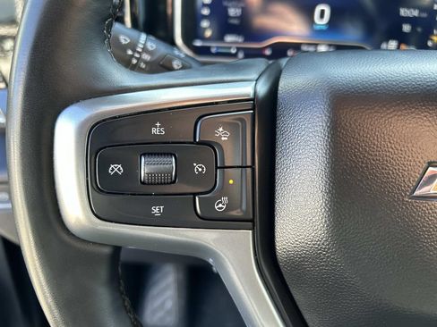 Used 2025 Chevrolet Silverado 1500 LT AWD/4WD image 11