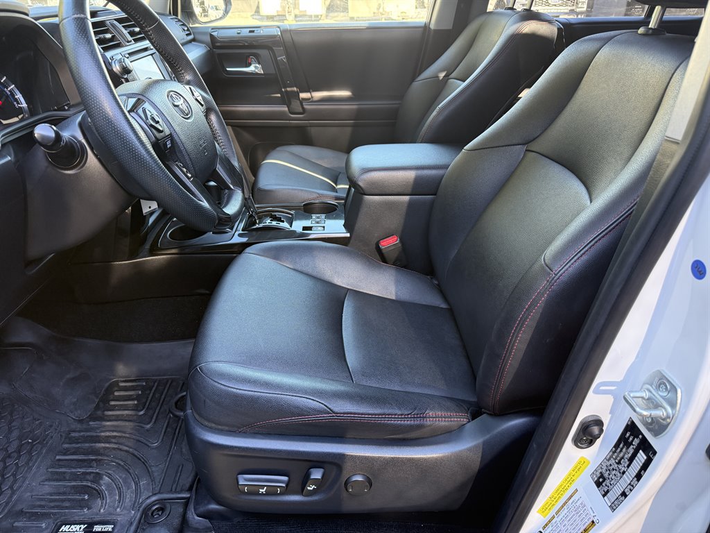 Used 2016 Toyota 4Runner Trail Premium AWD/4WD image 10