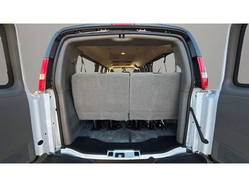 Used 2024 Chevrolet Express 3500 LT w/ LT Preferred Equipment Group image 27