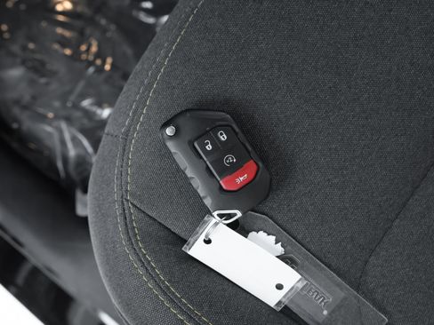 Used 2025 Jeep Wrangler Unlimited Sahara w/ Safety Group image 43