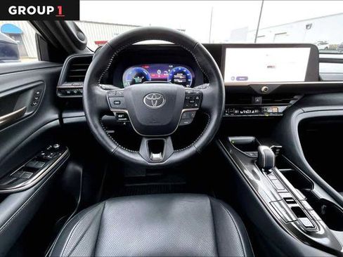 Certified 2025 Toyota Crown Signia w/ Advanced Technology Package AWD/4WD image 6