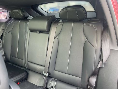 Certified 2025 Cadillac Optiq Sport 2 w/ LPO, Floor Liner Package AWD/4WD image 37
