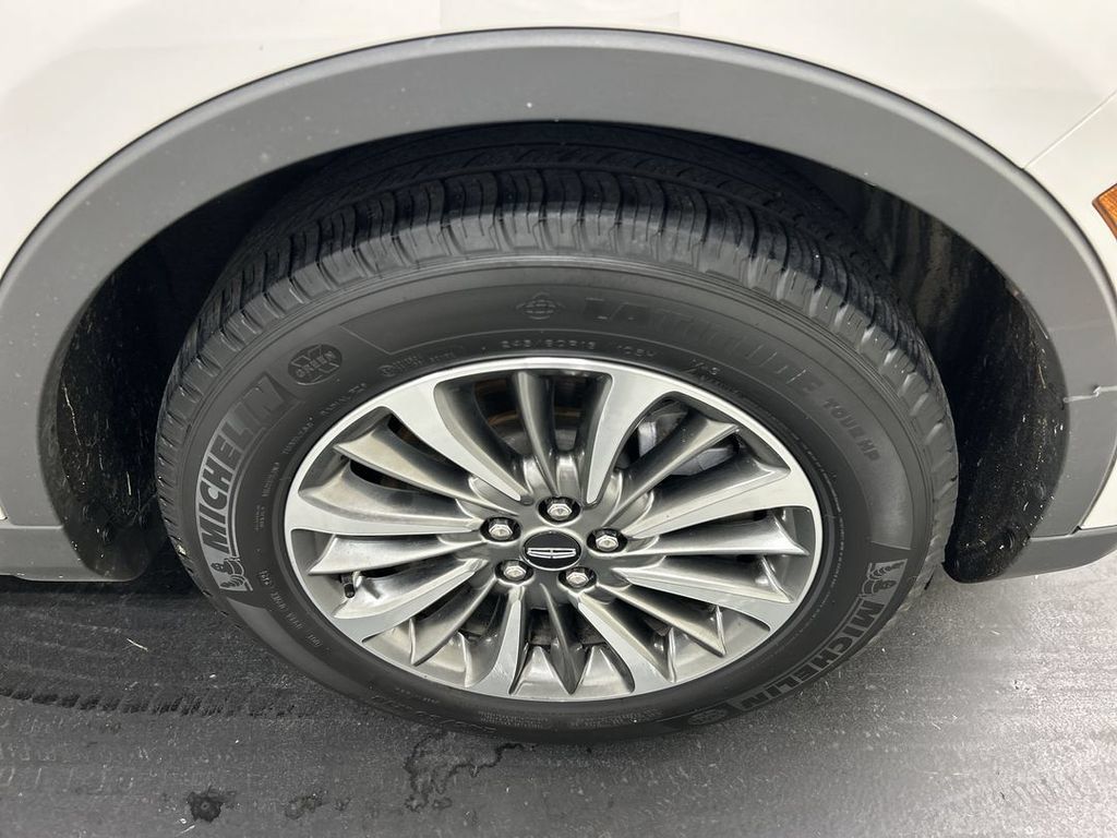 Used 2022 Lincoln Nautilus Reserve AWD/4WD image 8