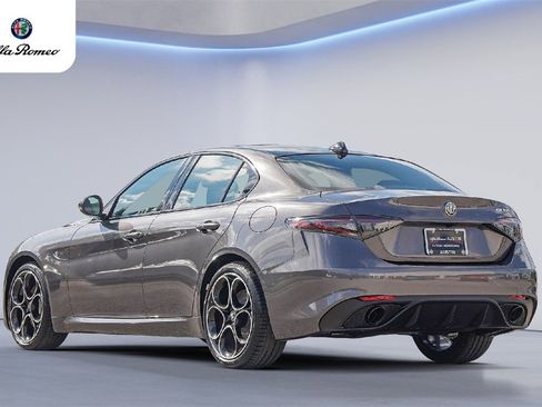 New 2025 Alfa Romeo Giulia image 6