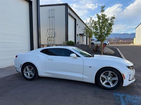 Used 2023 Chevrolet Camaro LT RWD image 8