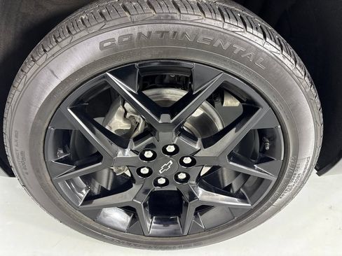 Used 2024 Chevrolet Traverse RS w/ LPO, Floor Liner Package AWD/4WD image 9