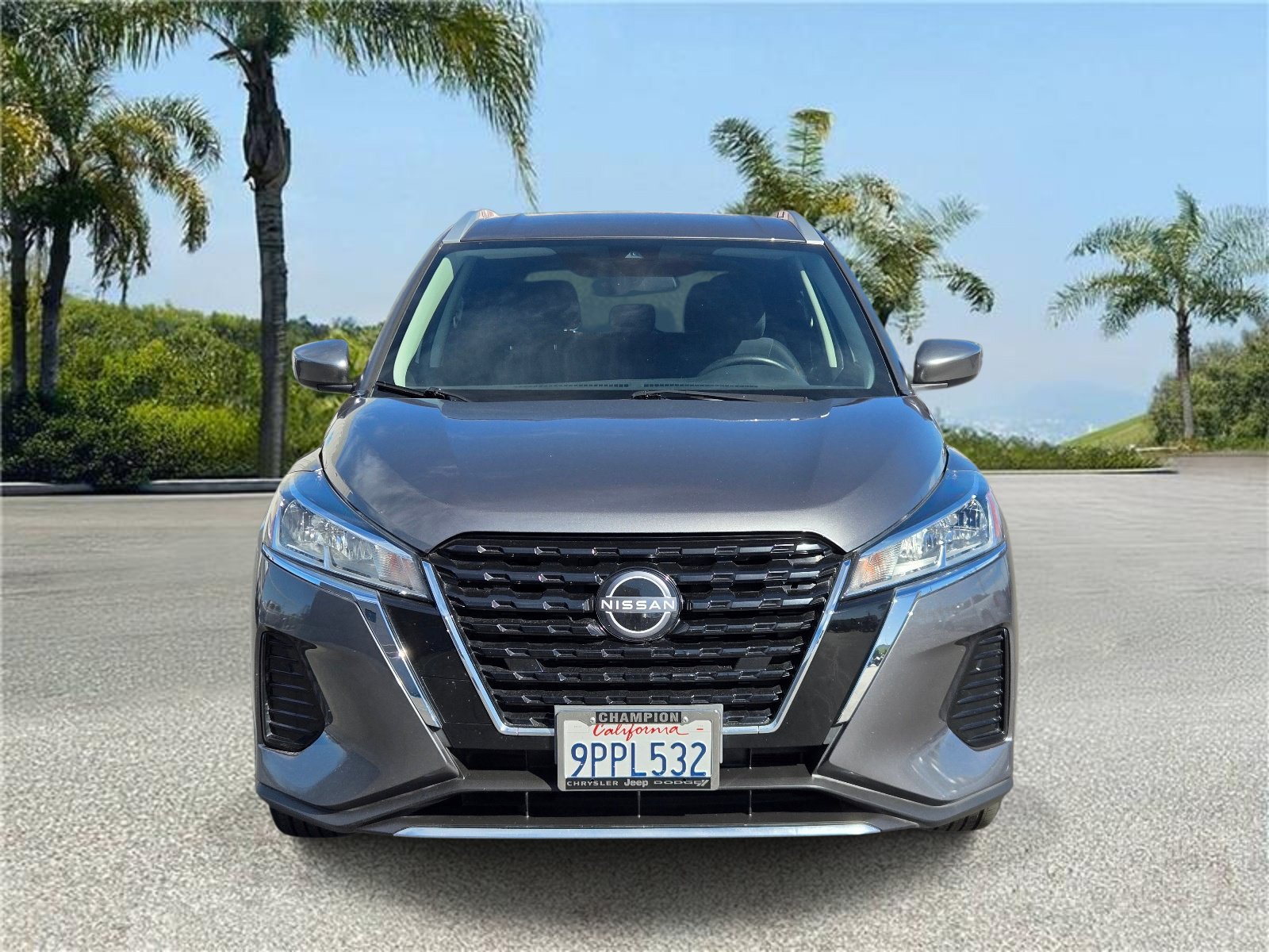 Used 2024 Nissan Kicks SV FWD image 3