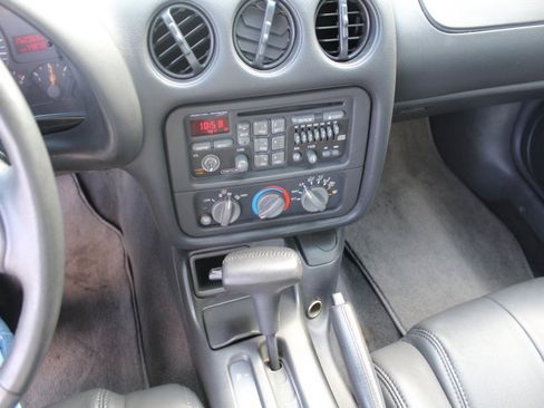 Used 1998 Pontiac Firebird Formula w/ Security Pkg image 11