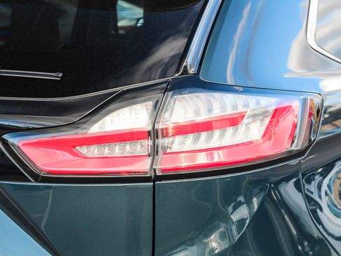 Used 2019 Ford Edge SEL w/ Equipment Group 201A image 27