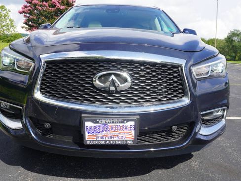 Used 2019 INFINITI QX60 Luxe w/ Essential Package AWD/4WD image 2