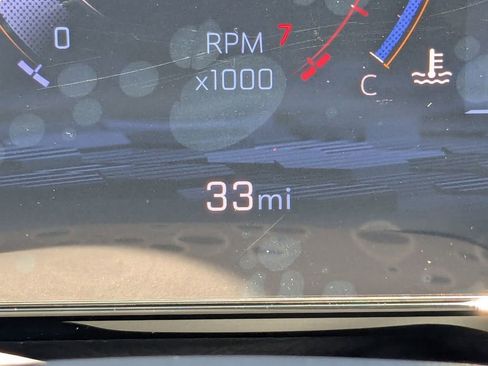 New 2025 Chevrolet Suburban High Country image 31