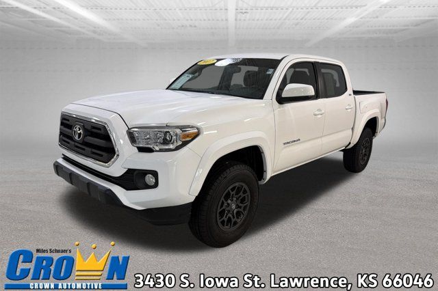 Used 2017 Toyota Tacoma SR5 w/ Tow Package AWD/4WD image 1