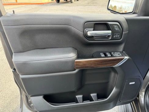 Used 2019 GMC Sierra 1500 SLT image 11