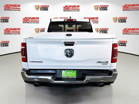 Used 2019 RAM 1500 Laramie AWD/4WD image 16