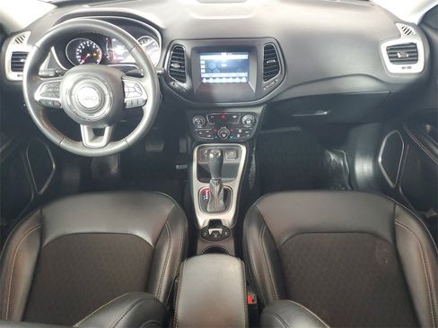 Used 2021 Jeep Compass Latitude image 13