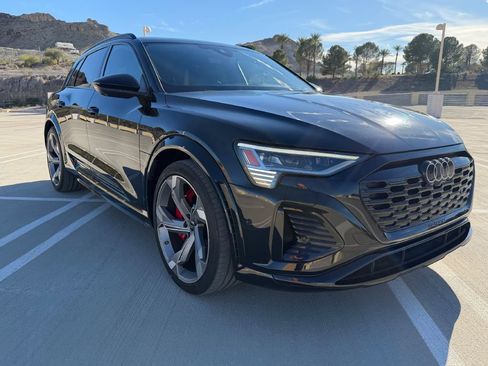 Used 2024 Audi Q8 e-tron Prestige w/ Prestige Package image 3