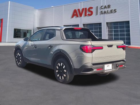 Used 2025 Hyundai Santa Cruz SEL AWD/4WD image 9