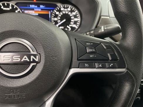 Used 2024 Nissan Altima 2.5 SV image 22