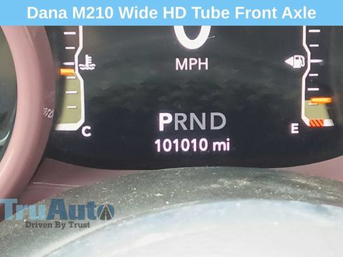 Used 2020 Jeep Wrangler Unlimited Sahara AWD/4WD image 29