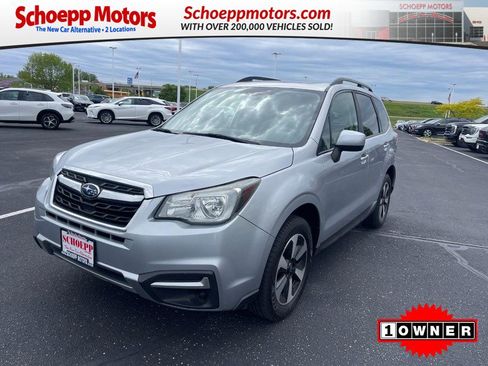 Used 2017 Subaru Forester 2.5i Premium AWD/4WD image 1