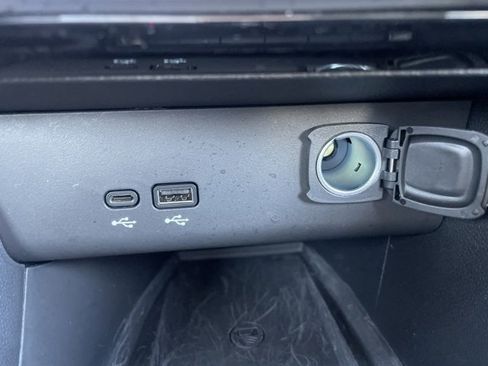 Used 2025 Buick Encore GX Sport Touring w/ Advanced Technology Package image 23