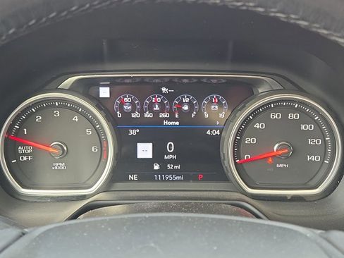 Used 2021 Chevrolet Tahoe Premier w/ Premium Package image 26