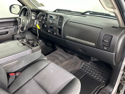 Used 2010 Chevrolet Silverado 1500 LT w/ Power Pack Plus AWD/4WD image 12