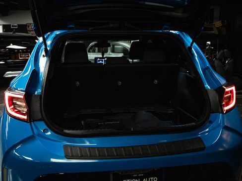 Used 2020 Toyota Corolla SE w/ Carpet Mat Package FWD image 7