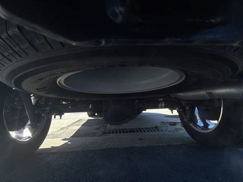 Used 2023 Ford F150 Lariat w/ Max Trailer Tow Package image 15