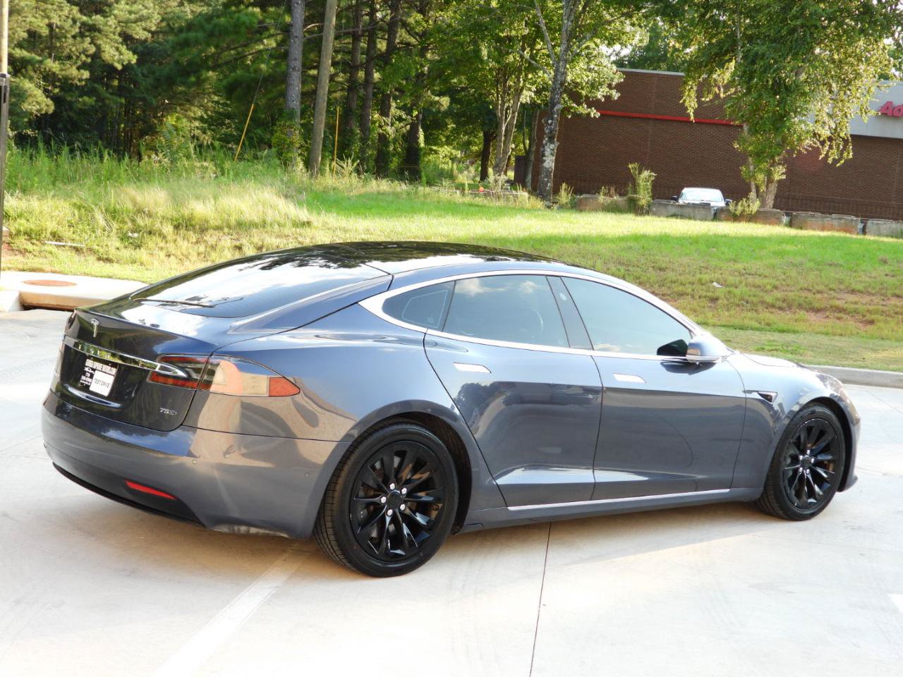 Used 2017 Tesla Model S 75D AWD/4WD image 34