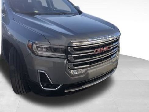 Used 2023 GMC Acadia SLT w/ Technology Package image 18