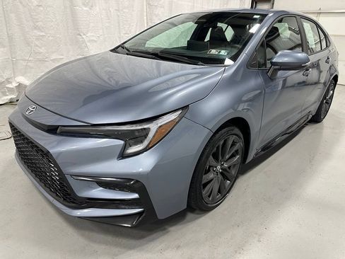 Used 2026 Toyota Corolla XSE FWD image 3