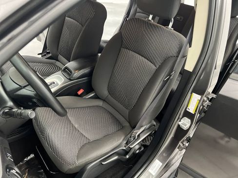 Used 2016 Dodge Journey SE image 9
