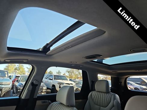 Used 2024 Hyundai Palisade Limited image 29