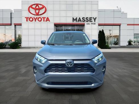 Used 2025 Toyota RAV4 LE FWD image 8