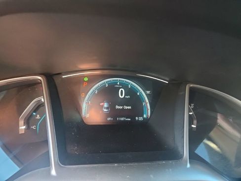 Certified 2018 Honda Civic EX image 13