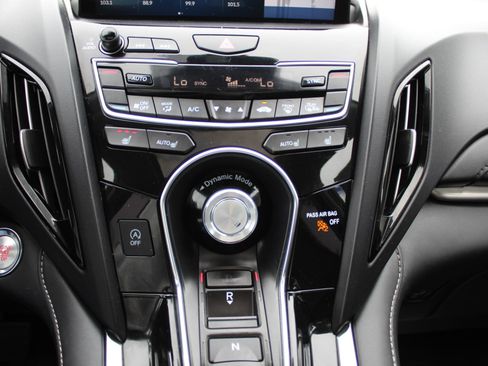 Used 2019 Acura RDX AWD w/ Advance Package image 34