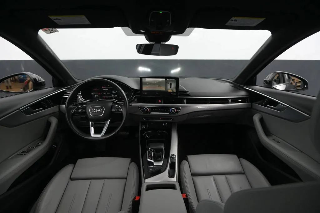 Used 2022 Audi A4 2.0T Premium Plus w/ Premium Plus Package AWD/4WD image 31