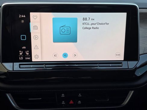 New 2026 Volkswagen Atlas SE FWD image 12