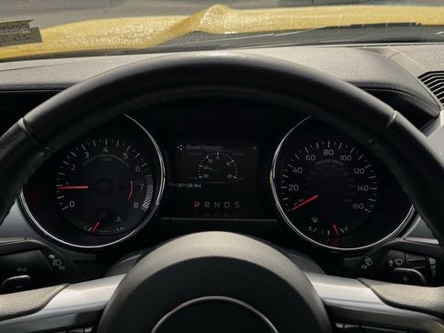 Used 2015 Ford Mustang Premium image 29