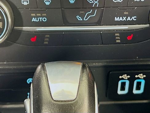 Used 2019 Ford EcoSport SE image 26