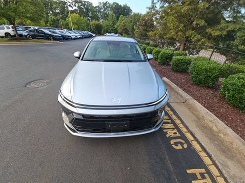 Used 2024 Hyundai Sonata SEL FWD image 5