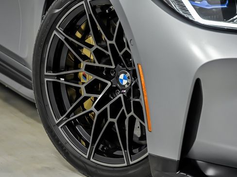 Used 2023 BMW M3 w/ M Carbon Exterior Package RWD image 4