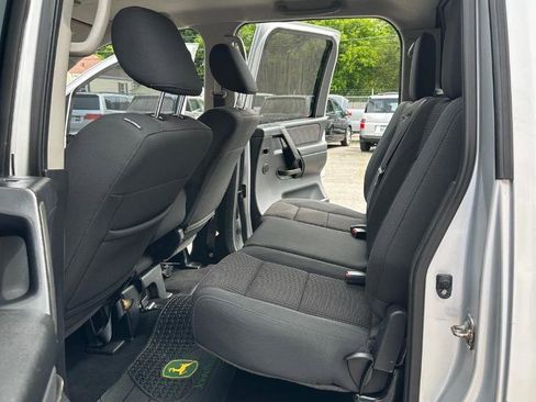 Used 2013 Nissan Titan SV AWD/4WD image 28